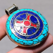 Pendentif bijou népalais fait