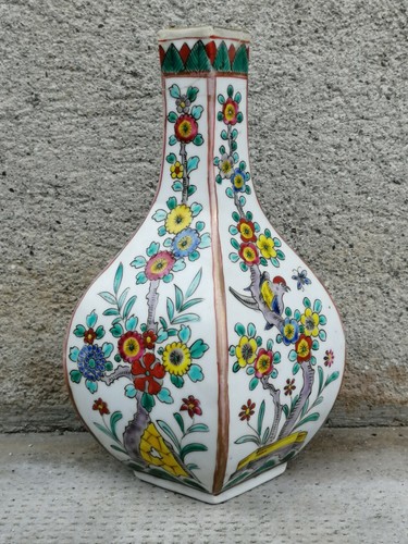 Antique vase kakiemon bottle - kakiemon,