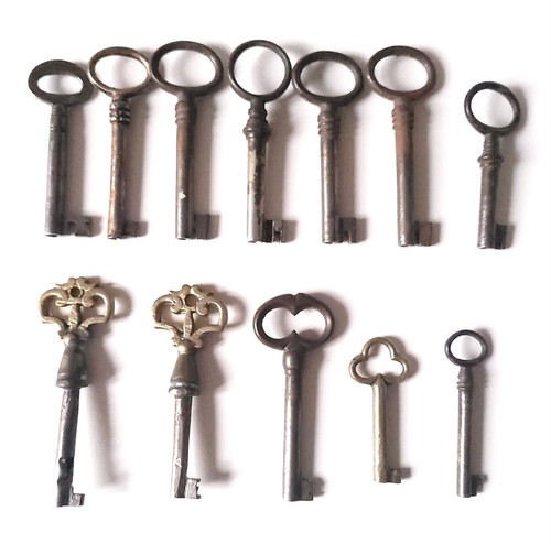 Lot clefs anciennes - de,