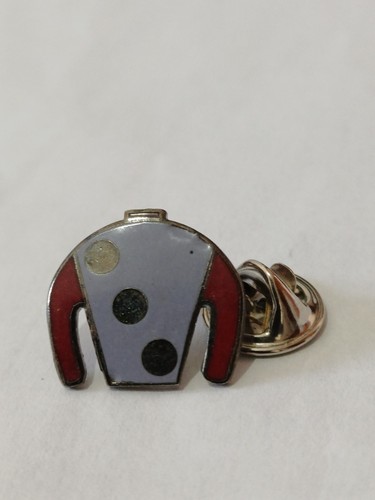 Pin vintage casaque - pin's,