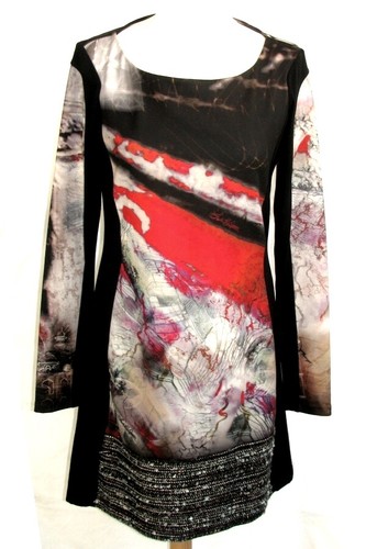 Save the queen robe m - the,