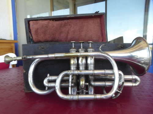 Cornet pistons de - à,