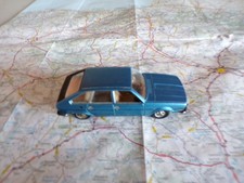 RENAULT 30 TS Bleue Ancienne SOLIDO réf 30 1/43 avec défauts