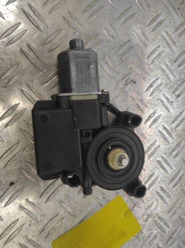 Moteur leve vitre avant gauche