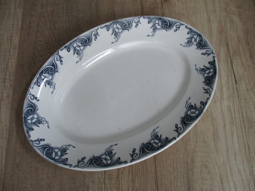 Plat ovale ancien aux - plat,