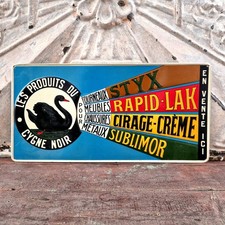 Rare Tôle publicitaire ancienne « Les Produits du Cygne Noir »