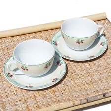 Set de 2 tasses + soucoupes Guy Degrenne modèle Sucré-salé  / fraises