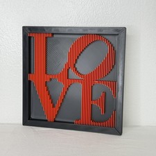 LOVE Plaque Black Red 3D
