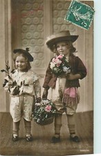 CP ENFANTS CHAPEAU PORTANT PANIER FLEURS - 43507