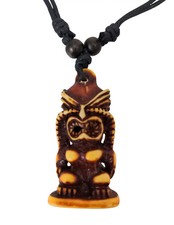 Collier avec personnage Tiki