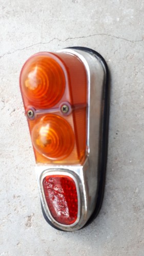 Cabochon arrière chromé - arrière,