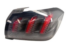 Feu arriere principal droit