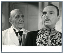 France, Pierre Bertin, acteur français  Vintage silver print. Photo H. Thibault
