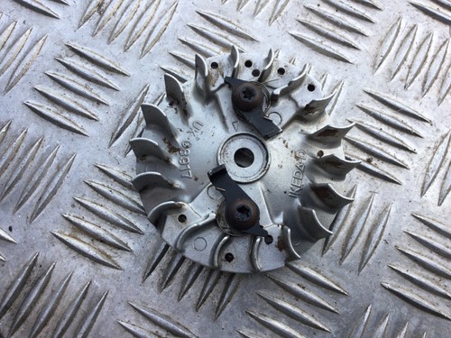 Volant moteur pour - moteur,