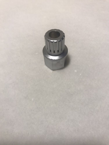 Adaptateur écrou antivol
