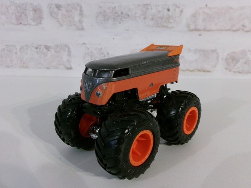 Monster trucks - monster,