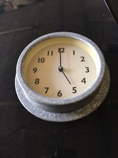 HORLOGE PENDULE TOLE GALVA