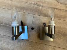 2 Appliques murales et 2 abats jour noirs