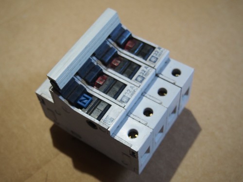 Porte fusible sectionneur