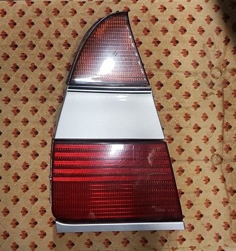 Feu arriere gauche citroen - arriere,