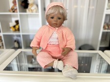 Poupée d'artiste Monika Levenig poupée en porcelaine 58 cm. Excellent état