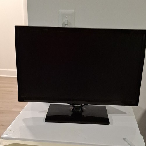 Samsung un22f5000af led - un22f5000af, 22"
