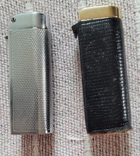 DEUX ANCIENS BRIQUETS FEUDOR