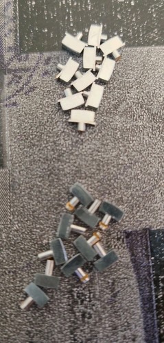 Lot boutons poussoirs - 20,