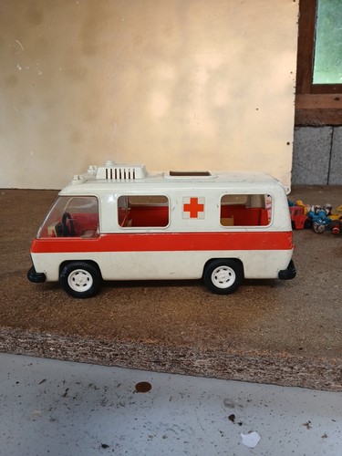 Playmobil ambulance vintage