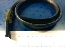 Joint extérieur de vitre (lèche-vitre) AR Peugeot 404 sauf coupé/cabriolet