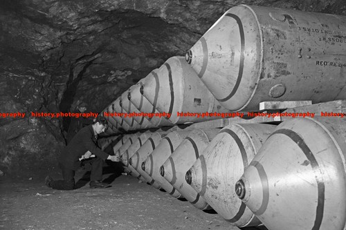 F008499 underground munitions - underground,