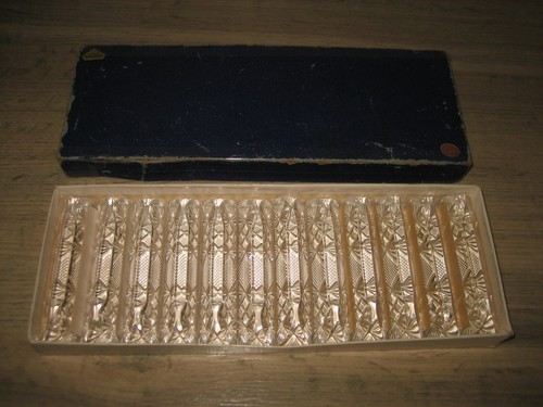 Anciens portes couteaux - 12, en