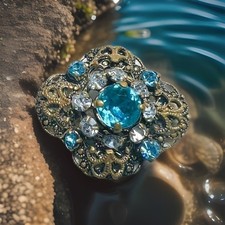 Broche Tchèque cristal aigue