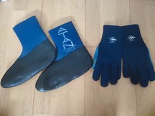 Moufles Gants De Plongee BEUCHAT (comme neuf)  +  Chaussons Néoprène
