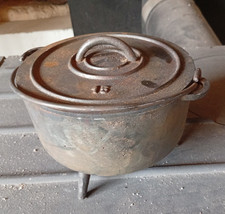 Petit Chaudron en Fonte