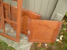 6 portes de placard pleines et une porte vitrée en chêne