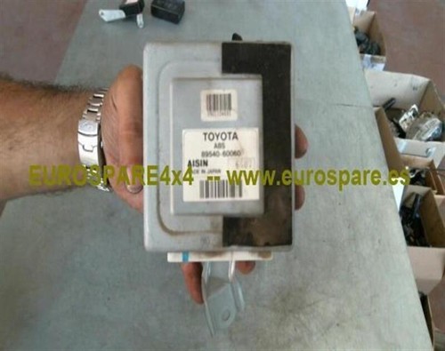 89540 60060 calculateur abs - 89540-60060,