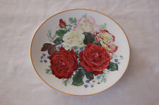 Assiette En Porcelaine