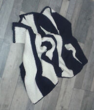  Plaid châle ou couettou  Marine et  Beige 85  cm X 160 cm  Soyeux et chaleureux