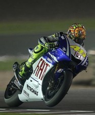 Photo Valentino Rossi sur Yamaha en moto GP (91 x 129 cm)