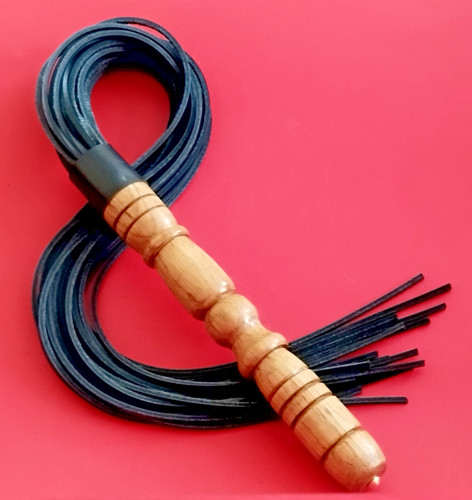 Fouet martinet lanières en - 19,
