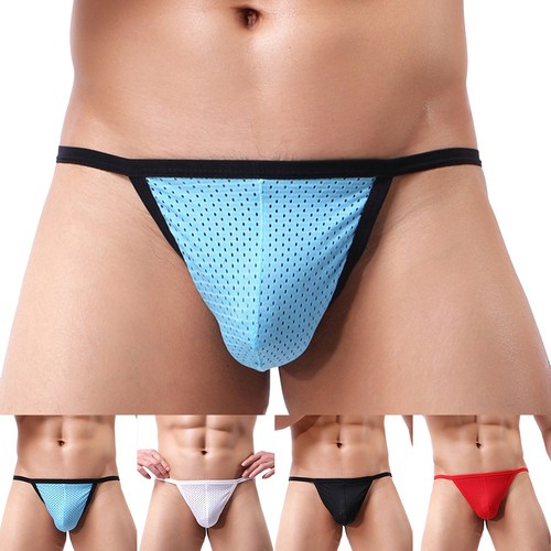 Joli string homme plage sous