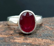 Bague en rubis rouge