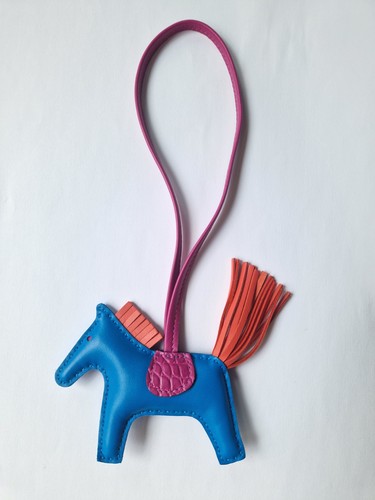 Gri charm hermès - gri,