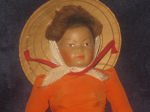 Ancienne poupée floklorique