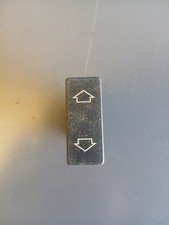 Peugeot 205 / Bouton lève