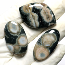 Lot 3 pièces pierres