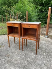 2 tables dessertes en bois et