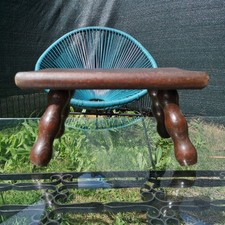 Petit Tabouret en Bois Massif