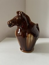 Pichet cruche en barbotine Cheval XIX